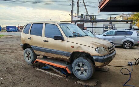 Chevrolet Niva I рестайлинг, 2004 год, 6 фотография