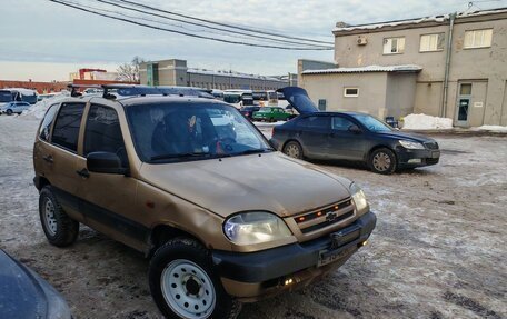 Chevrolet Niva I рестайлинг, 2004 год, 9 фотография