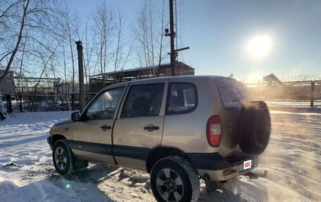 Chevrolet Niva I рестайлинг, 2004 год, 2 фотография