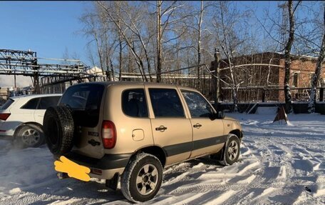 Chevrolet Niva I рестайлинг, 2004 год, 4 фотография
