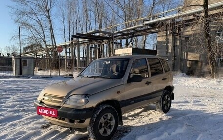 Chevrolet Niva I рестайлинг, 2004 год, 3 фотография