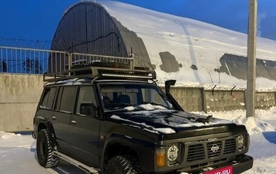 Nissan Patrol, 1993 год, 680 000 рублей, 1 фотография