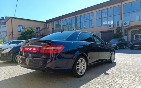 Mercedes-Benz E-Класс, 2011 год, 1 240 000 рублей, 3 фотография