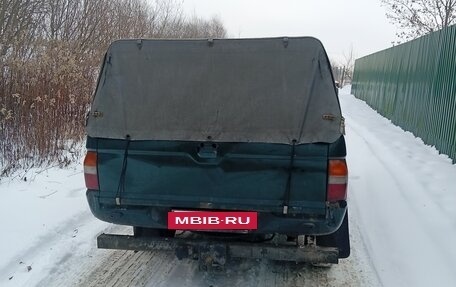 Mitsubishi L200 III рестайлинг, 2001 год, 350 000 рублей, 4 фотография