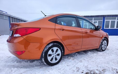 Hyundai Solaris II рестайлинг, 2015 год, 850 000 рублей, 4 фотография