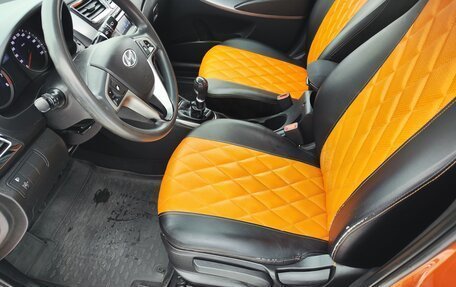 Hyundai Solaris II рестайлинг, 2015 год, 850 000 рублей, 9 фотография