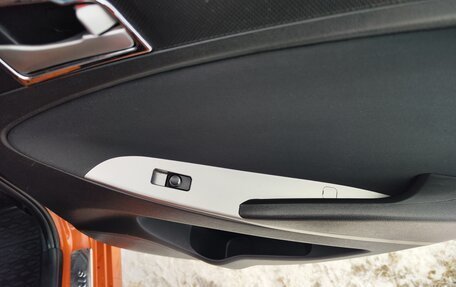 Hyundai Solaris II рестайлинг, 2015 год, 850 000 рублей, 14 фотография