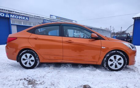 Hyundai Solaris II рестайлинг, 2015 год, 850 000 рублей, 3 фотография