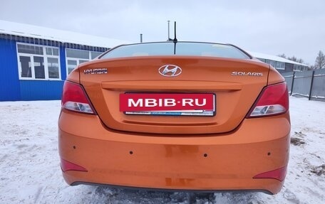 Hyundai Solaris II рестайлинг, 2015 год, 850 000 рублей, 5 фотография
