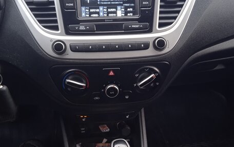 Hyundai Solaris II рестайлинг, 2020 год, 1 400 000 рублей, 3 фотография