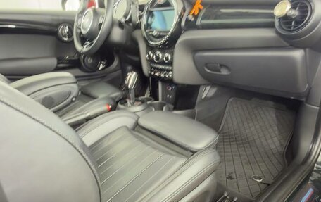 MINI Hatch, 2019 год, 3 700 000 рублей, 27 фотография