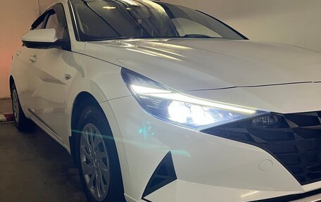 Hyundai Elantra, 2021 год, 1 700 000 рублей, 10 фотография