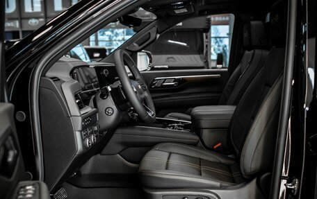 Chevrolet Suburban, 2025 год, 15 453 309 рублей, 13 фотография