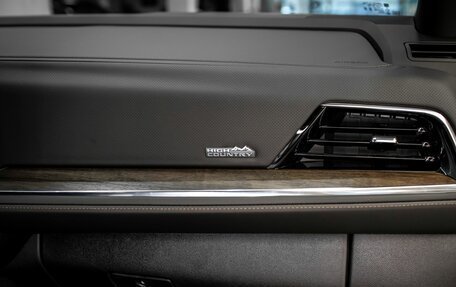Chevrolet Suburban, 2025 год, 15 453 309 рублей, 27 фотография