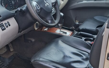 Mitsubishi Pajero Sport II рестайлинг, 2008 год, 1 500 000 рублей, 4 фотография