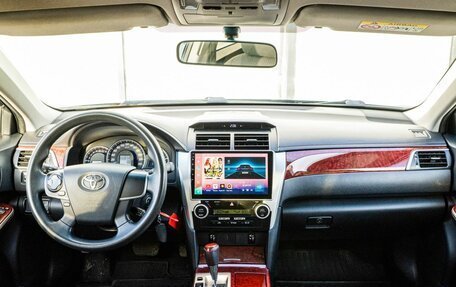 Toyota Camry, 2013 год, 1 649 000 рублей, 10 фотография