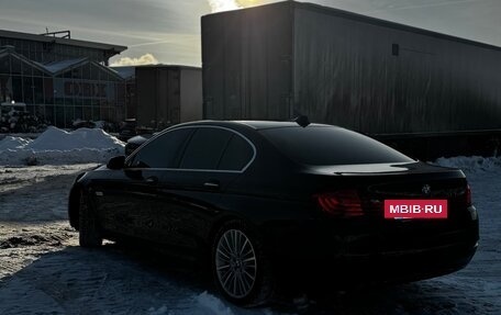 BMW 5 серия, 2014 год, 2 900 000 рублей, 3 фотография