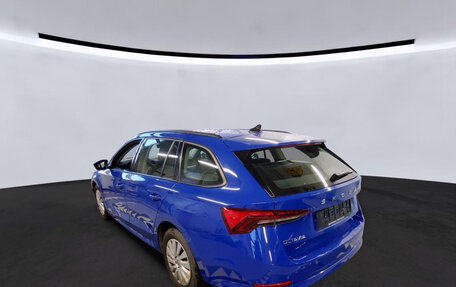 Skoda Octavia IV, 2021 год, 1 862 000 рублей, 2 фотография