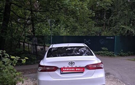 Toyota Camry, 2021 год, 3 000 000 рублей, 6 фотография