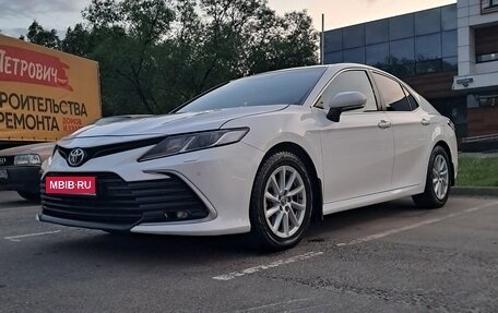 Toyota Camry, 2021 год, 3 000 000 рублей, 8 фотография