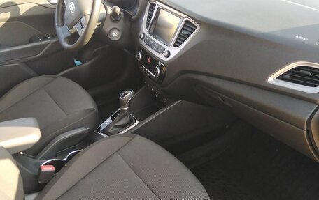 Hyundai Solaris II рестайлинг, 2019 год, 1 350 000 рублей, 16 фотография