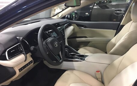 Toyota Camry, 2020 год, 3 000 000 рублей, 1 фотография