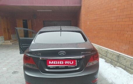 Hyundai Solaris II рестайлинг, 2012 год, 830 000 рублей, 3 фотография