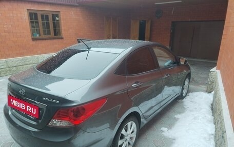 Hyundai Solaris II рестайлинг, 2012 год, 830 000 рублей, 4 фотография