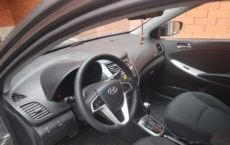 Hyundai Solaris II рестайлинг, 2012 год, 830 000 рублей, 6 фотография