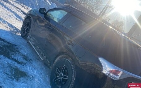 Mitsubishi Outlander III рестайлинг 3, 2013 год, 1 050 000 рублей, 3 фотография