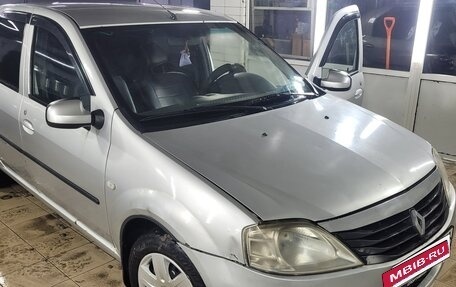 Renault Logan I, 2013 год, 365 000 рублей, 2 фотография