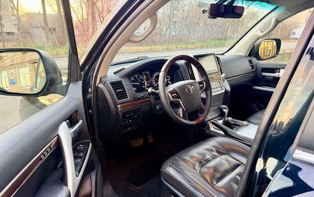 Toyota Land Cruiser 200, 2015 год, 3 890 000 рублей, 6 фотография