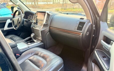 Toyota Land Cruiser 200, 2015 год, 3 890 000 рублей, 7 фотография