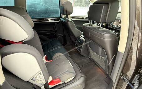 Volkswagen Touareg III, 2015 год, 3 690 000 рублей, 10 фотография