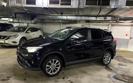 Toyota RAV4, 2017 год, 2 700 000 рублей, 3 фотография