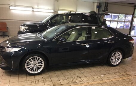 Toyota Camry, 2020 год, 3 000 000 рублей, 3 фотография