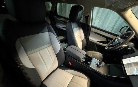 Land Rover Range Rover Evoque II, 2025 год, 6 190 000 рублей, 22 фотография