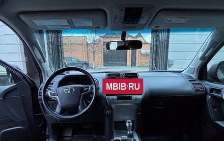 Toyota Land Cruiser Prado 150 рестайлинг 2, 2021 год, 6 450 000 рублей, 5 фотография