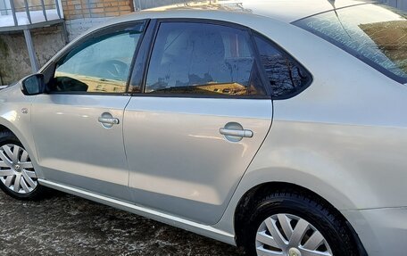 Volkswagen Polo VI (EU Market), 2011 год, 680 000 рублей, 3 фотография