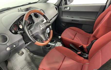 Mitsubishi Colt VI рестайлинг, 2005 год, 350 000 рублей, 10 фотография