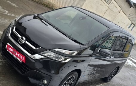 Nissan Serena IV, 2017 год, 1 900 000 рублей, 4 фотография