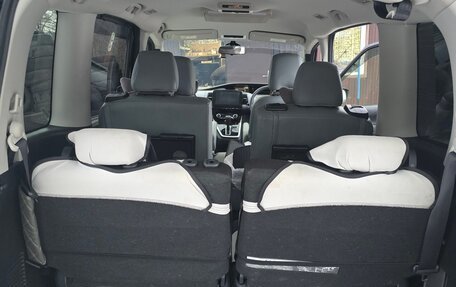 Nissan Serena IV, 2017 год, 1 900 000 рублей, 21 фотография