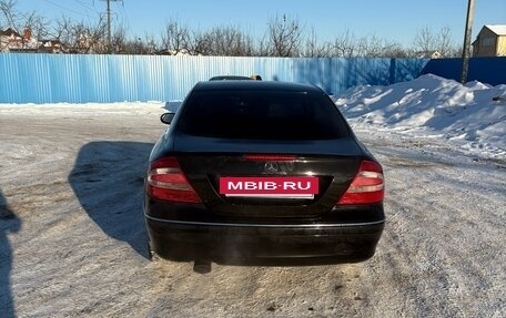 Mercedes-Benz CLK-Класс, 2004 год, 679 000 рублей, 3 фотография
