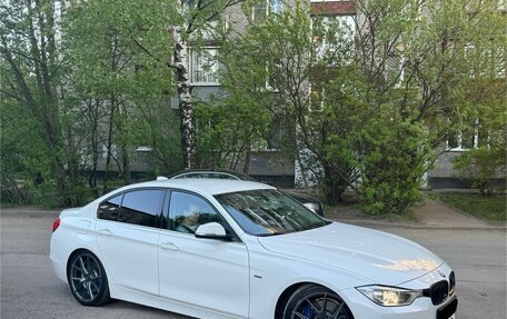 BMW 3 серия, 2012 год, 2 300 000 рублей, 2 фотография