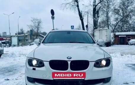 BMW 3 серия, 2011 год, 1 300 000 рублей, 3 фотография