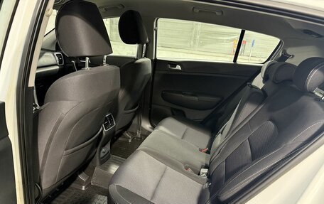 KIA Sportage IV рестайлинг, 2019 год, 1 999 800 рублей, 6 фотография