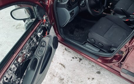 Nissan Almera, 2005 год, 350 000 рублей, 21 фотография