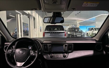 Toyota RAV4, 2017 год, 2 480 000 рублей, 28 фотография