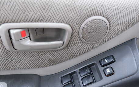 Toyota Highlander III, 2002 год, 999 000 рублей, 9 фотография