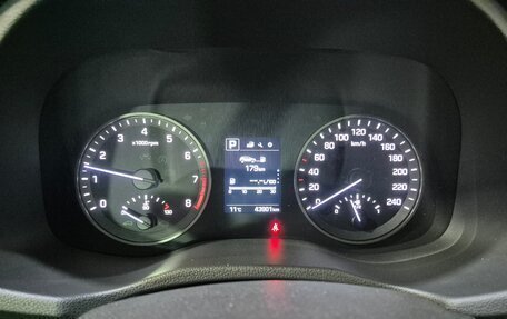 Hyundai Tucson III, 2016 год, 2 262 000 рублей, 9 фотография